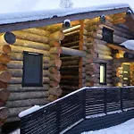 Villa Upea Kelohirsihuvila Rannalla, Myoes Poreamme!