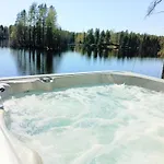 Upea Kelohirsihuvila Rannalla, Myoes Poreamme! Joensuu
