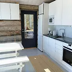 Upea Kelohirsihuvila Rannalla, Myoes Poreamme!