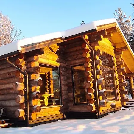 Villa Upea Kelohirsihuvila Rannalla, Myoes Poreamme! Joensuu