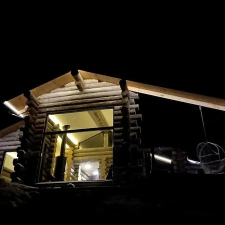 Upea Kelohirsihuvila Rannalla, Myoes Poreamme! Вилла *