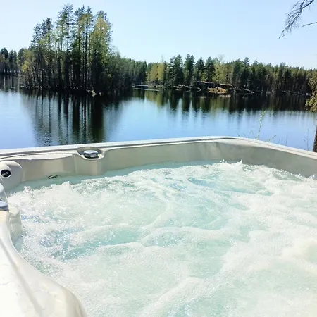 Upea Kelohirsihuvila Rannalla, Myoes Poreamme! Joensuu