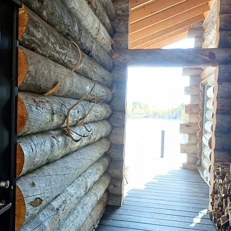 Upea Kelohirsihuvila Rannalla, Myoes Poreamme! *