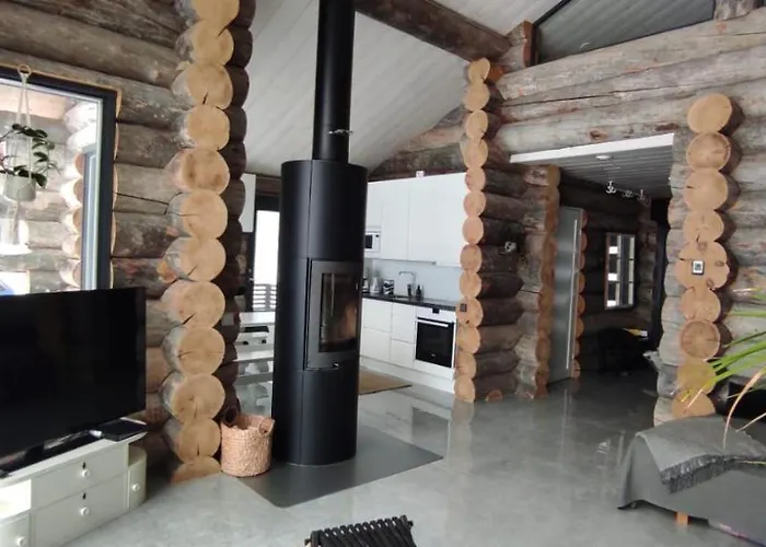 Upea Kelohirsihuvila Rannalla, Myoes Poreamme! Vila Joensuu