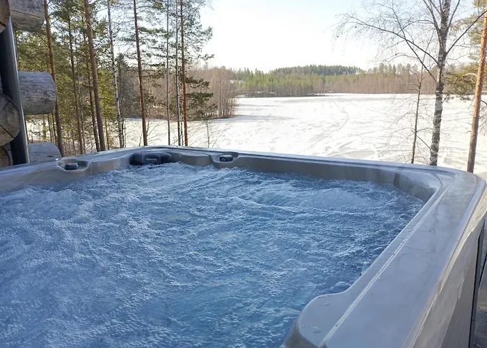 Vila Upea Kelohirsihuvila Rannalla, Myoes Poreamme! *